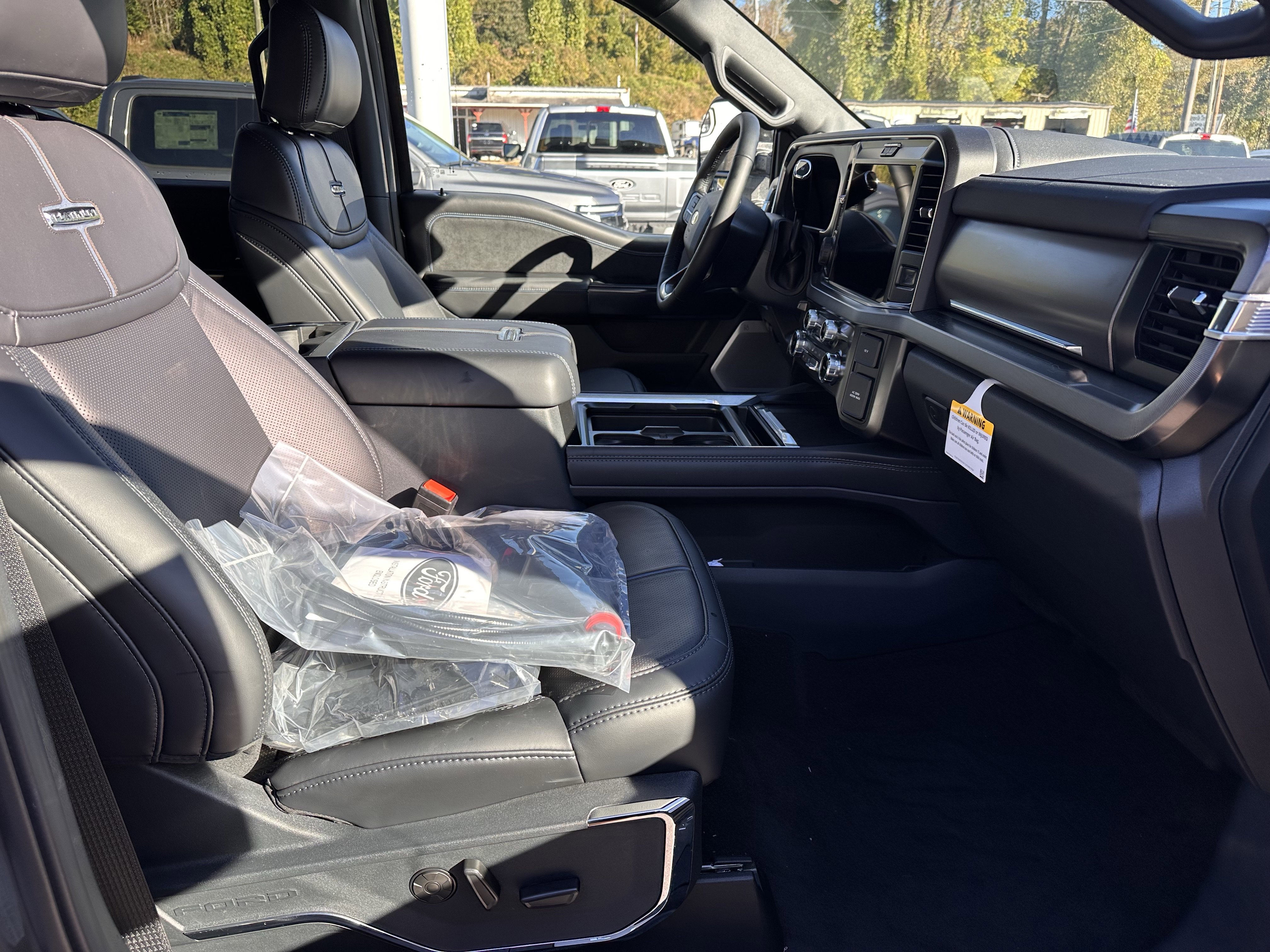 New 2026 Ford F450 Platinum image 16