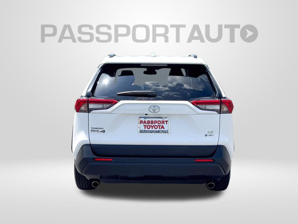 Used 2025 Toyota RAV4 LE AWD/4WD image 7