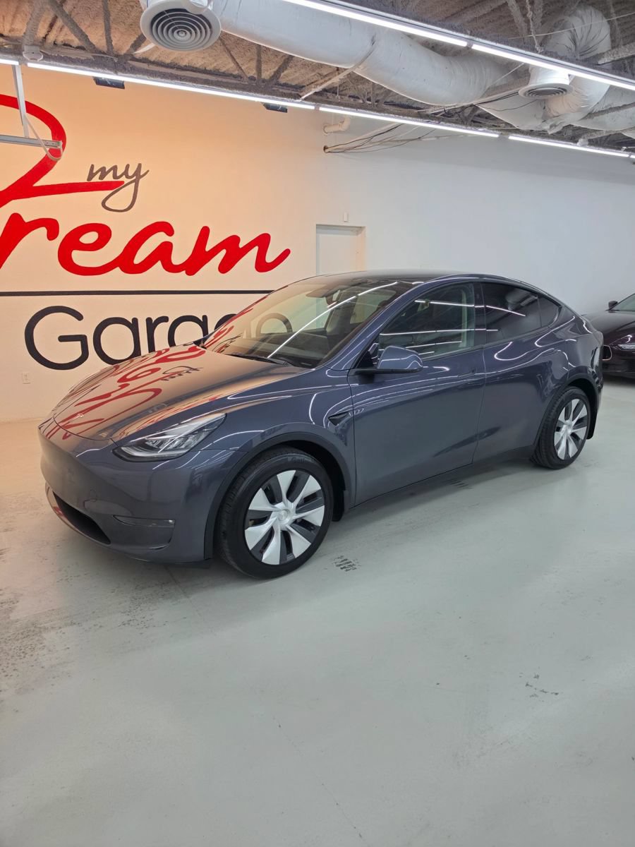 Used 2021 Tesla Model Y Long Range AWD/4WD image 2