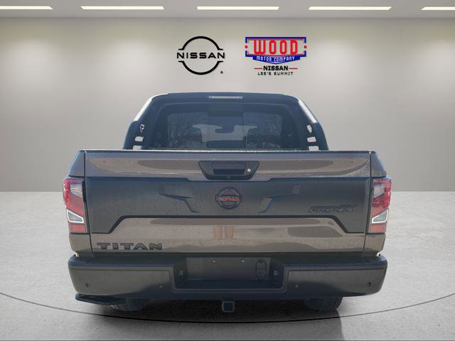 Used 2020 Nissan Titan PRO-4X w/ Pro-4x Convenience Package image 3