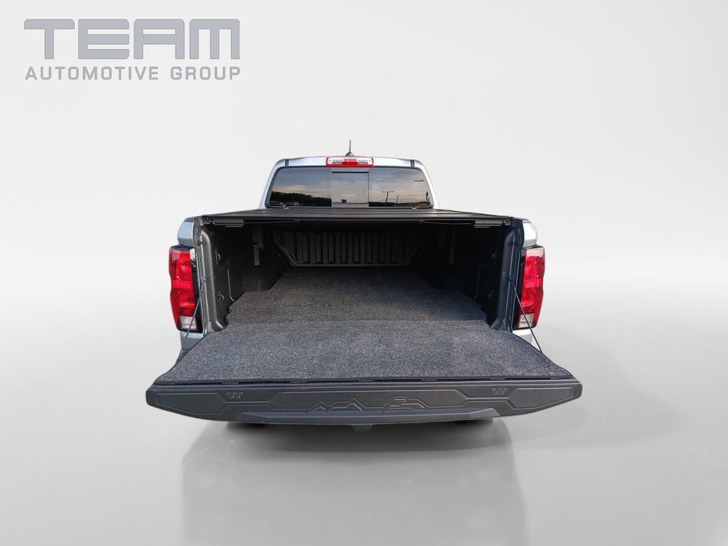 Used 2025 Chevrolet Colorado LT AWD/4WD image 13