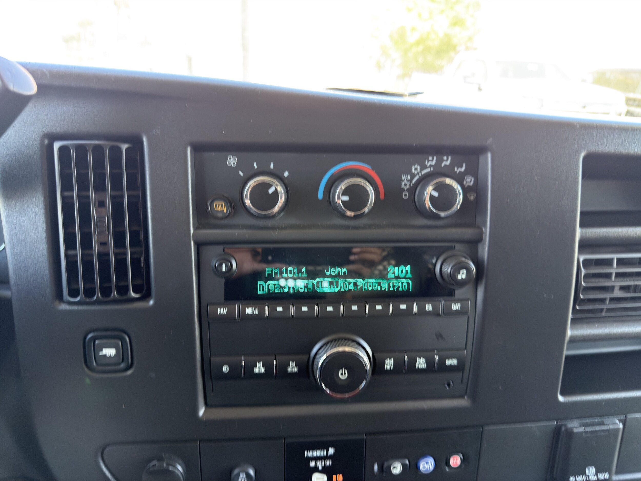 Used 2024 Chevrolet Express 2500 w/ Driver Convenience Package RWD image 30