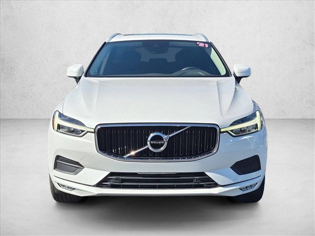 Used 2021 Volvo XC60 T5 Momentum w/ Premium Package FWD image 2