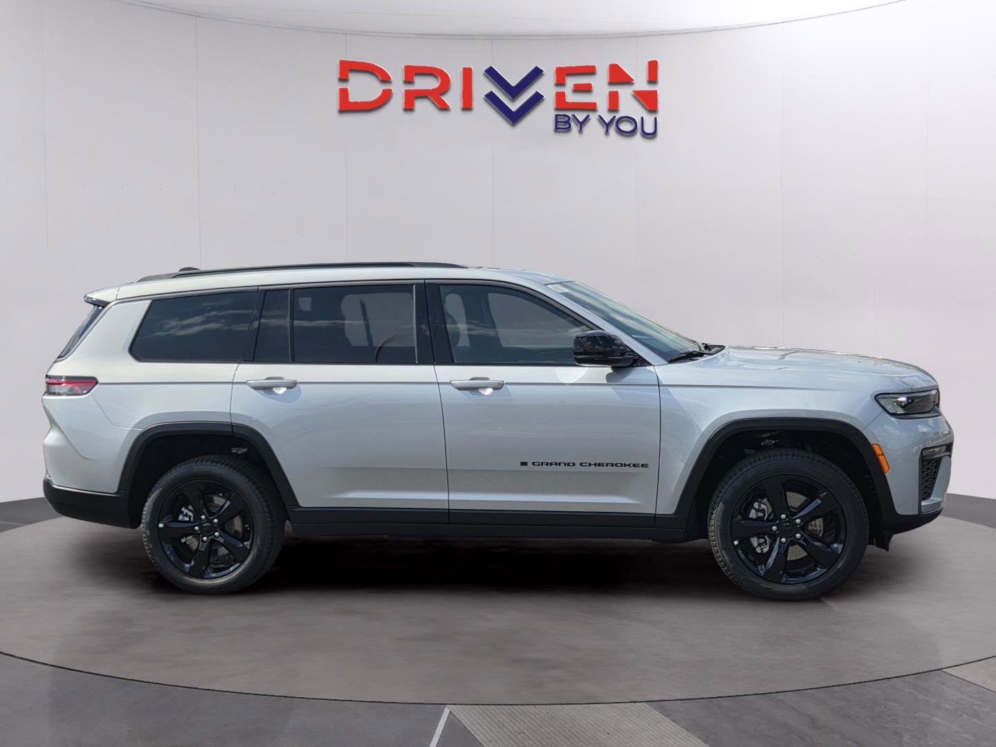 New 2026 Jeep Grand Cherokee L Limited image 6