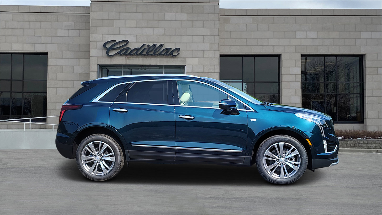 New 2025 Cadillac XT5 Premium Luxury w/ Technology Package image 2