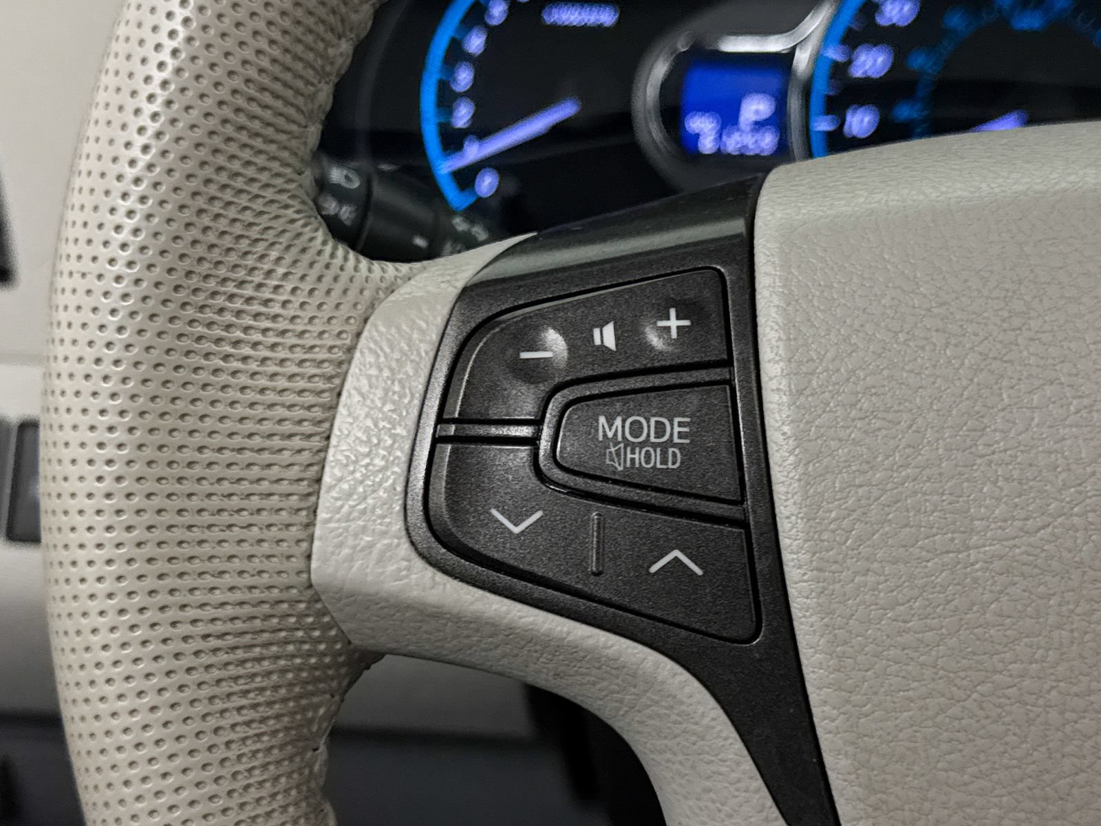 Used 2014 Toyota Sienna XLE w/ XLE Premium Package AWD/4WD image 32