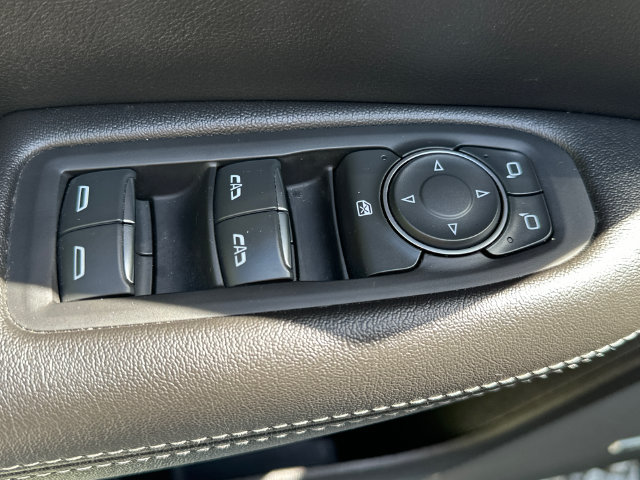 Certified 2023 Cadillac XT5 Luxury AWD/4WD image 23