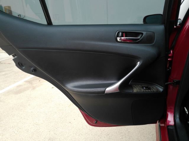 Used 2010 Lexus IS 250 image 19