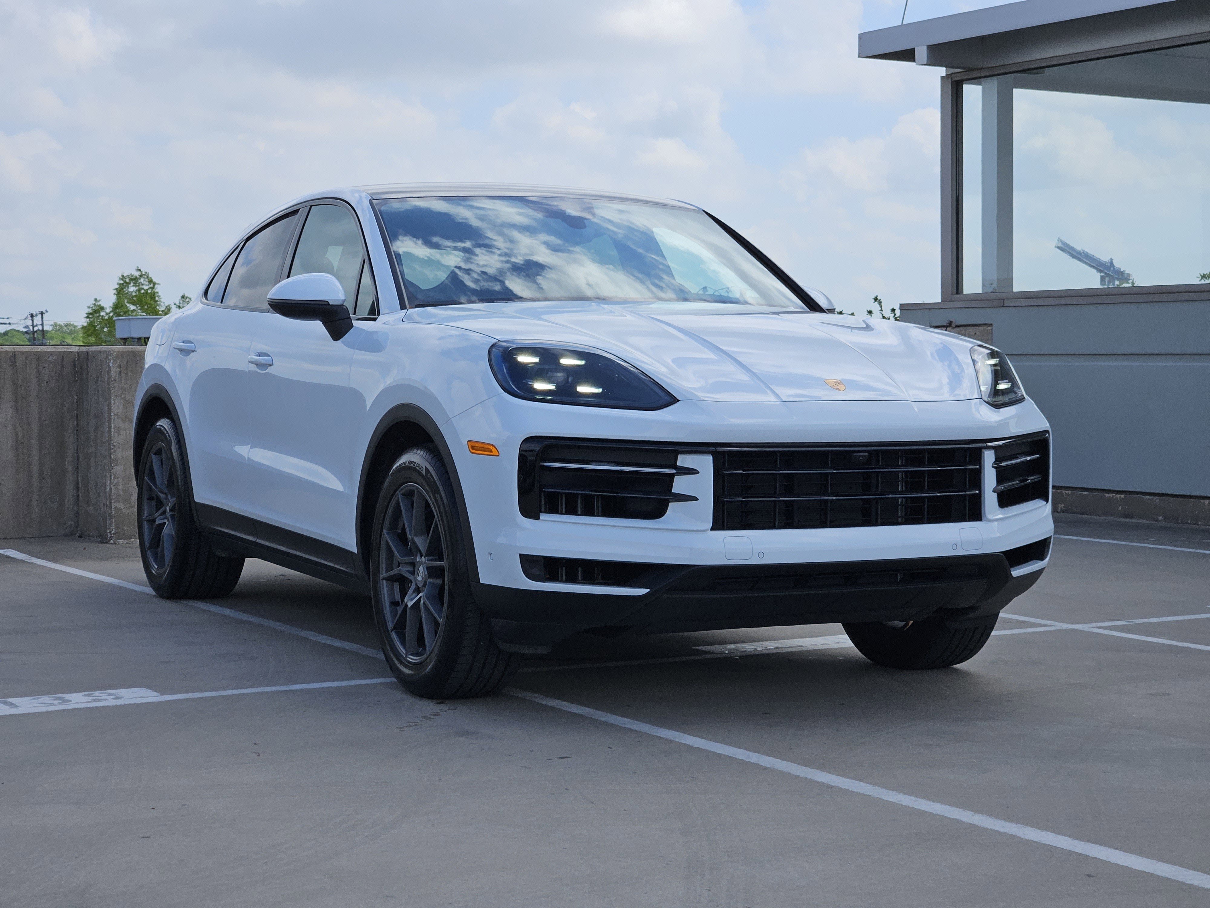 Certified 2026 Porsche Cayenne Coupe image 10