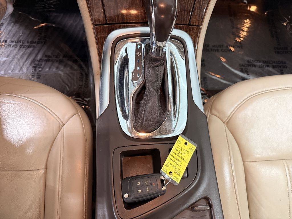 Used 2013 Buick Regal Premium image 20
