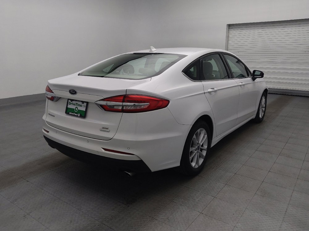 Used 2020 Ford Fusion SE FWD image 9