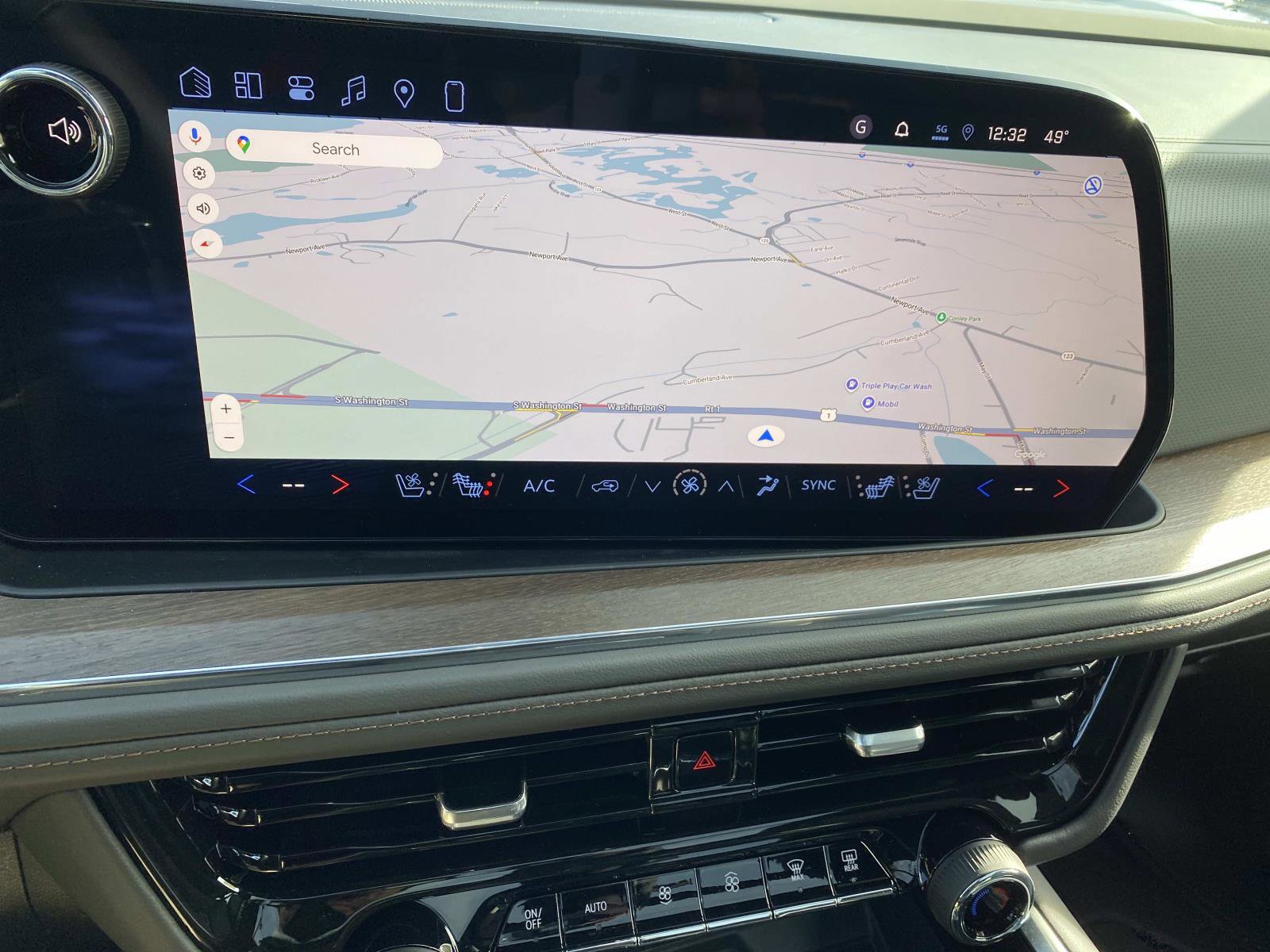 New 2026 Chevrolet Suburban High Country image 12