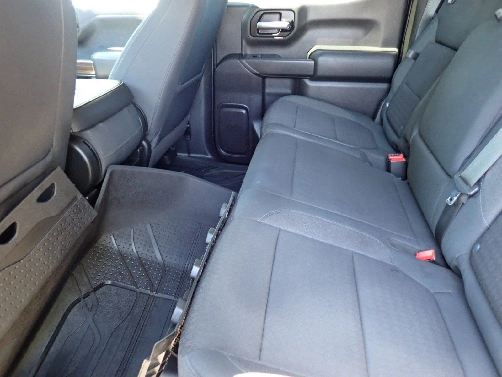 Used 2019 Chevrolet Silverado 1500 LT w/ Texas Edition AWD/4WD image 9