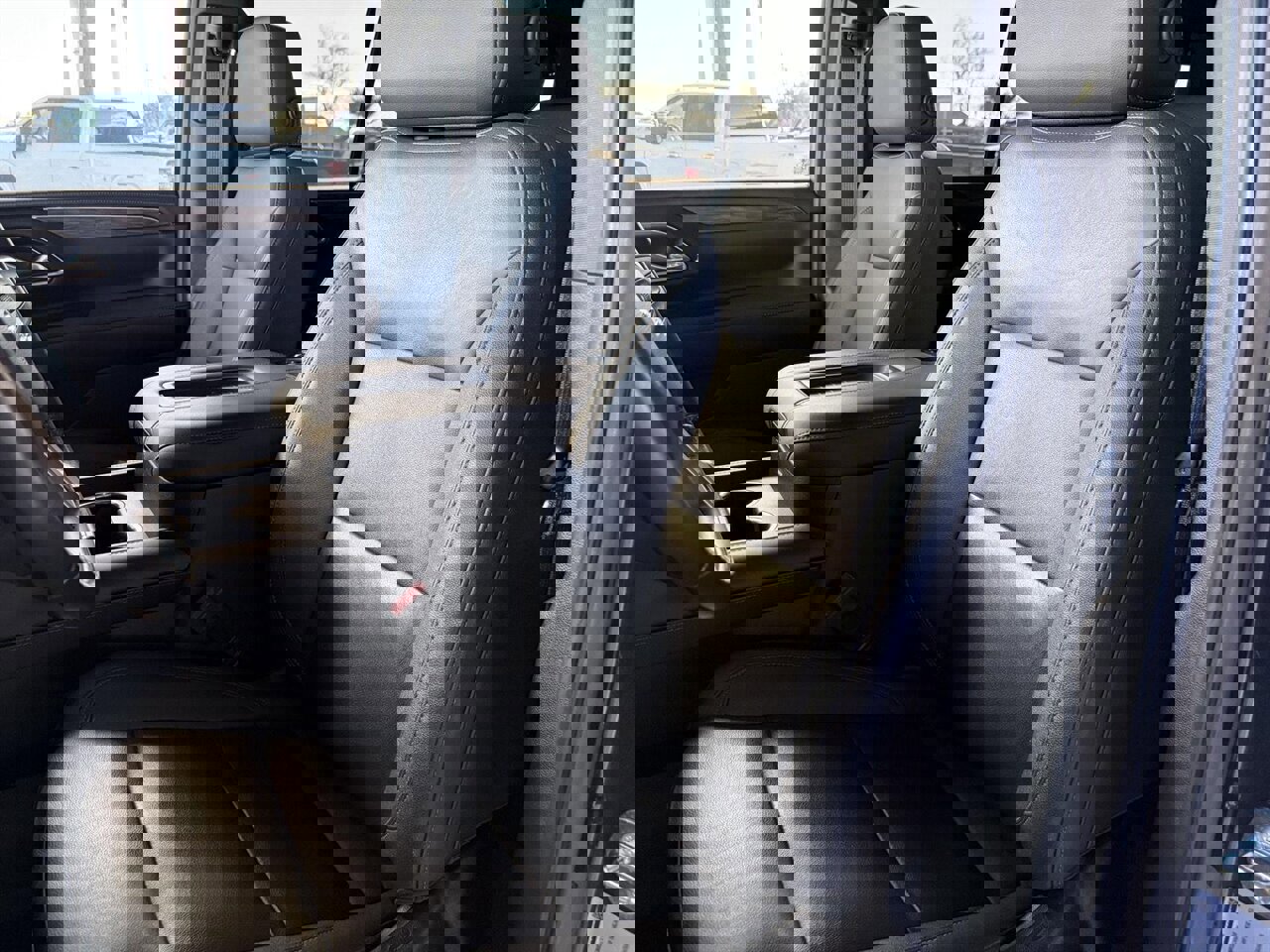 Used 2022 Chevrolet Tahoe LT w/ Luxury Package image 15