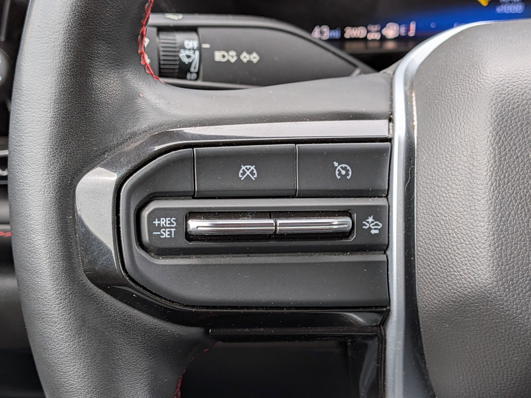Used 2024 Chevrolet Colorado Z71 w/ Z71 Convenience Package 2 image 18