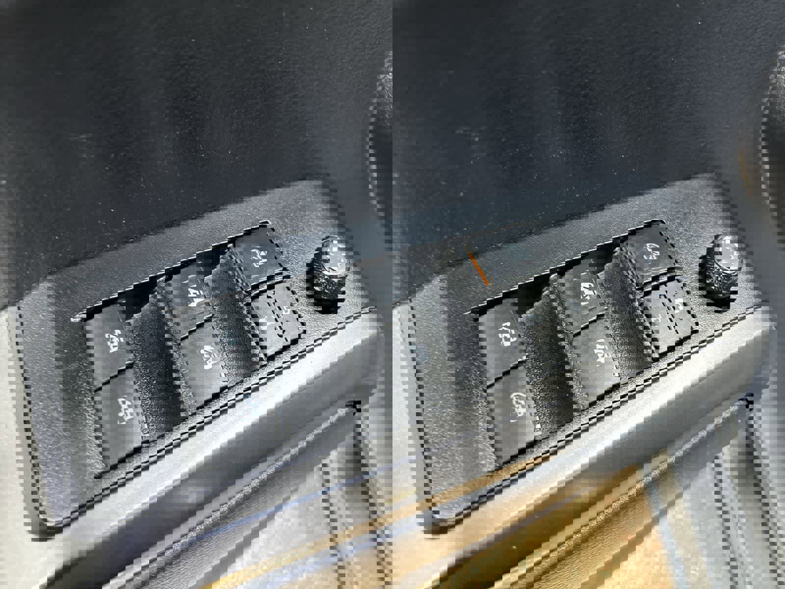 Used 2021 Toyota Tacoma TRD Sport w/ TRD Premium Sport Package image 7