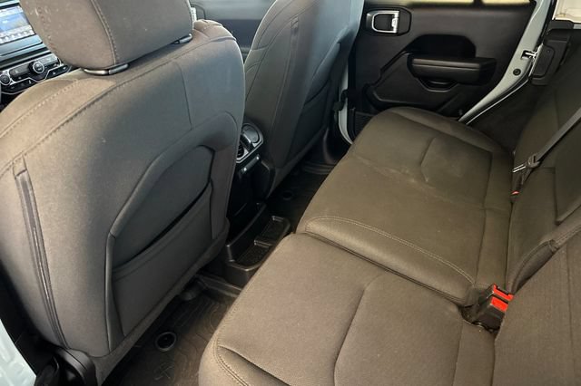 Used 2023 Jeep Wrangler Unlimited AWD/4WD image 14