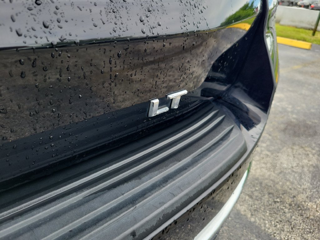 Used 2024 Chevrolet Suburban LT AWD/4WD image 9