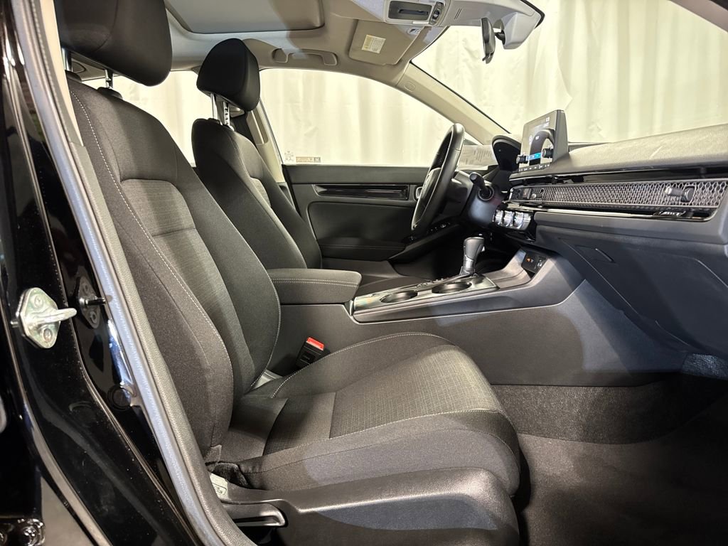Used 2023 Honda Civic EX image 25