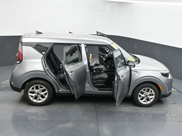 Used 2025 Kia Soul LX w/ LX Technology Package image 63