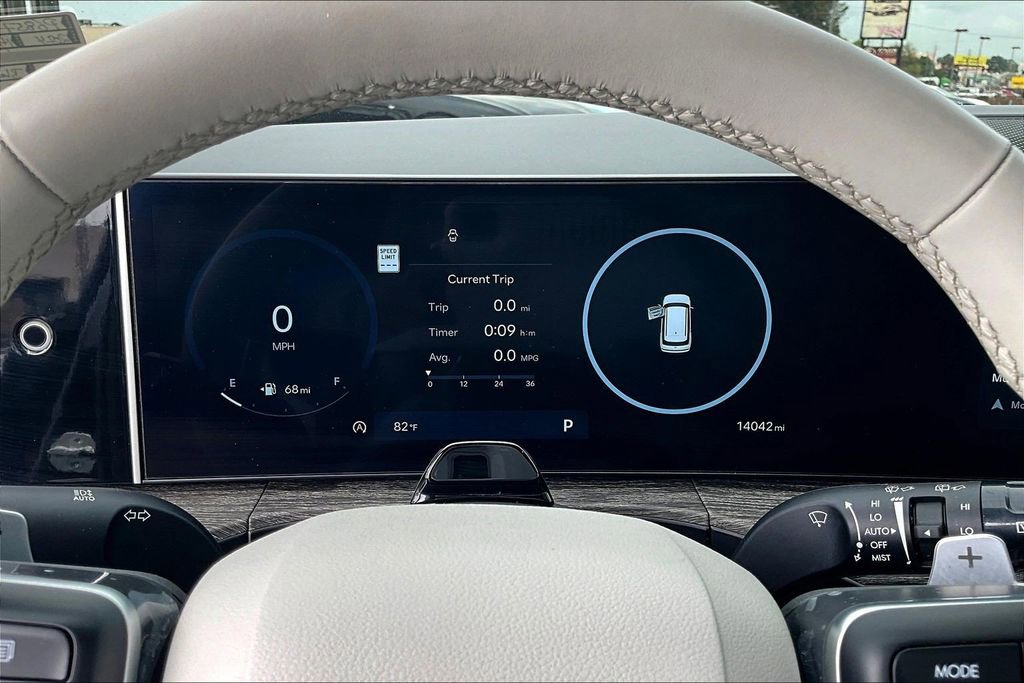 Used 2024 Hyundai Santa Fe Limited image 13