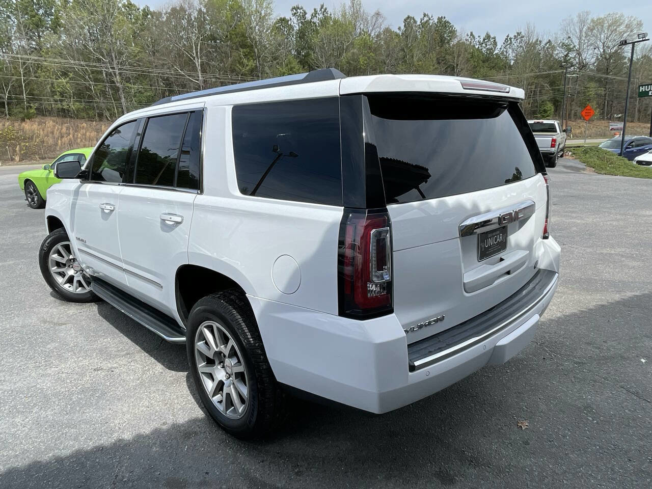 Used 2018 GMC Yukon Denali image 5