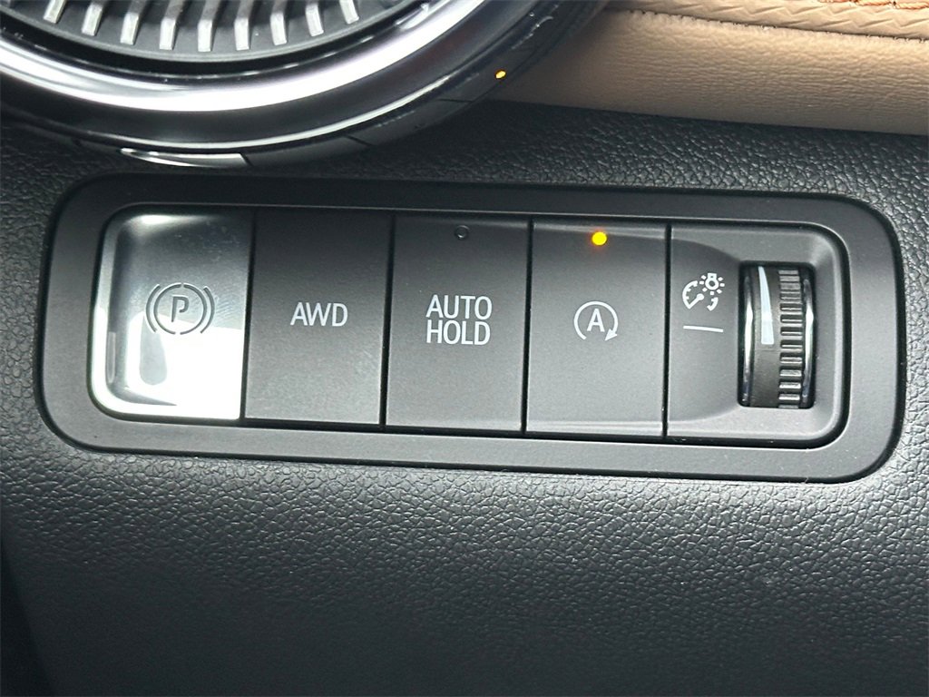 Used 2026 Chevrolet Equinox ACTIV w/ Convenience Package III image 32