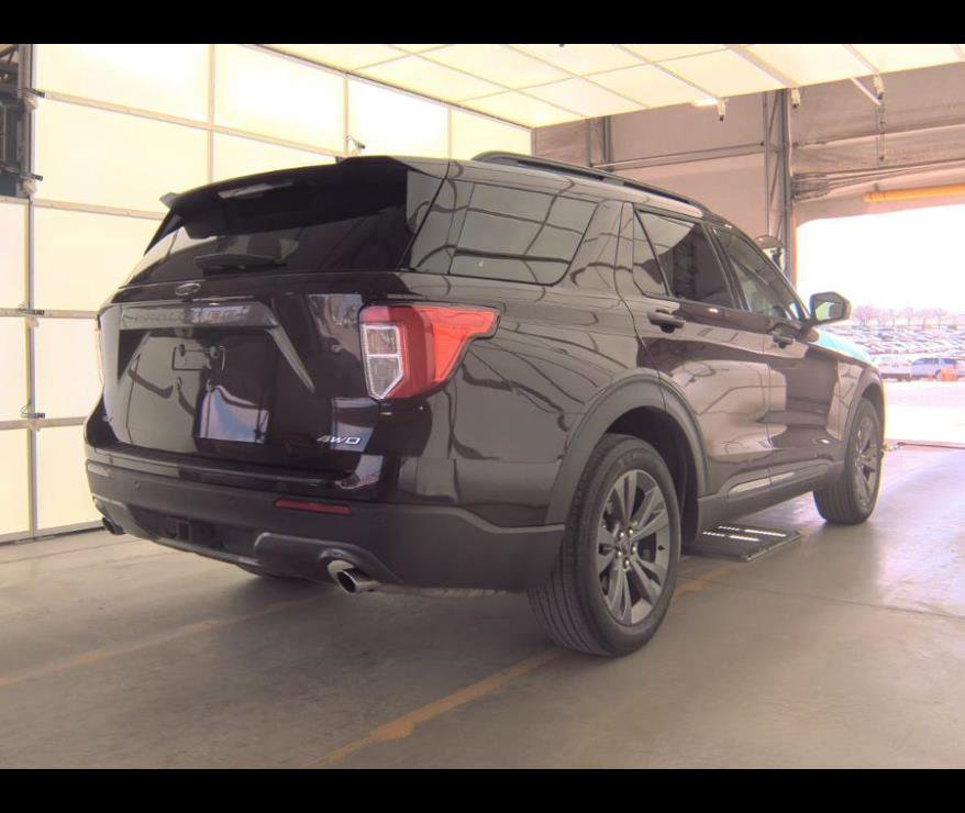 Used 2023 Ford Explorer XLT w/ Equipment Group 202A image 11