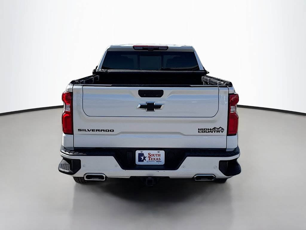 Used 2023 Chevrolet Silverado 1500 High Country w/ Technology Package AWD/4WD image 6