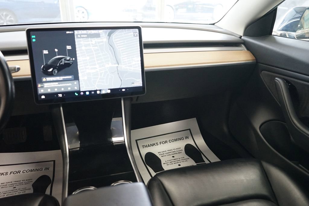 Used 2018 Tesla Model 3 Long Range image 11