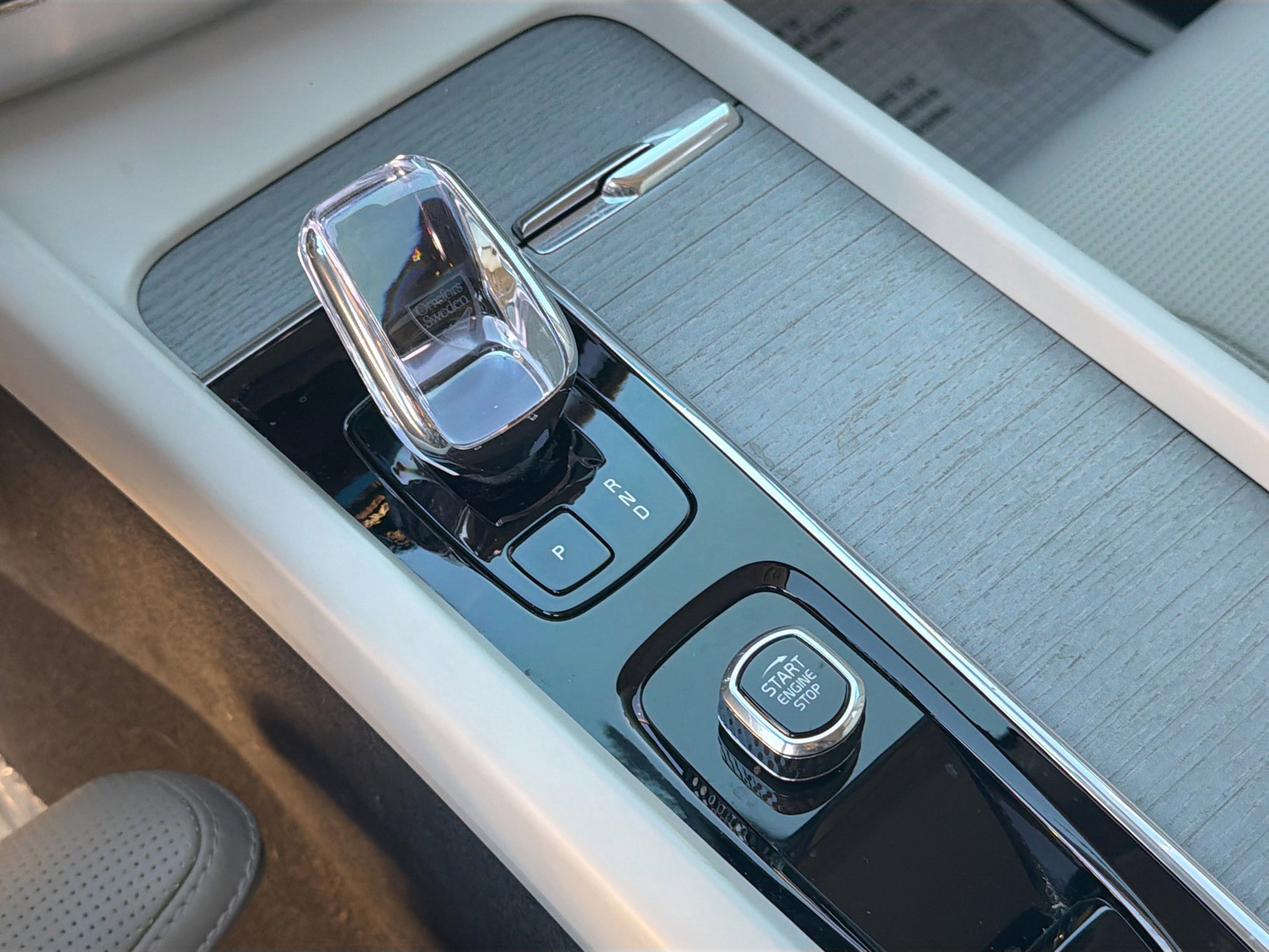 Used 2025 Volvo XC60 B5 Ultra w/ Climate Package image 29