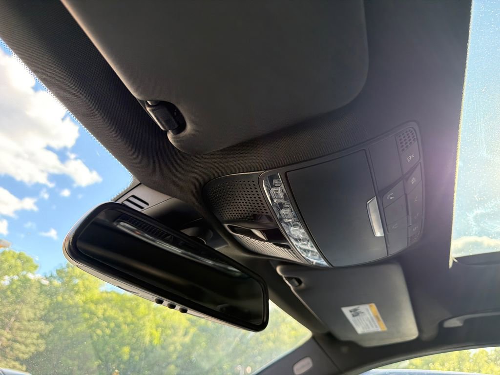 Used 2018 Mercedes-Benz C 300 4MATIC Sedan image 26
