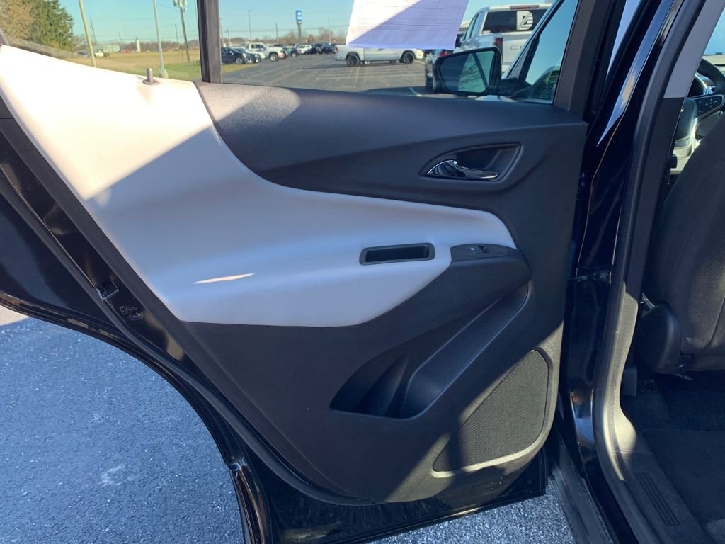 Used 2024 Chevrolet Equinox LS w/ LS Convenience Package image 18