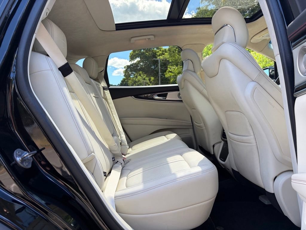 Used 2018 Lincoln MKX Black Label w/ Driver Assistance Package AWD/4WD image 17