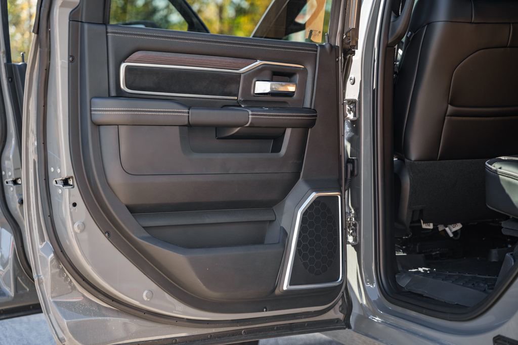 New 2026 RAM 2500 Laramie w/ Night Edition image 40