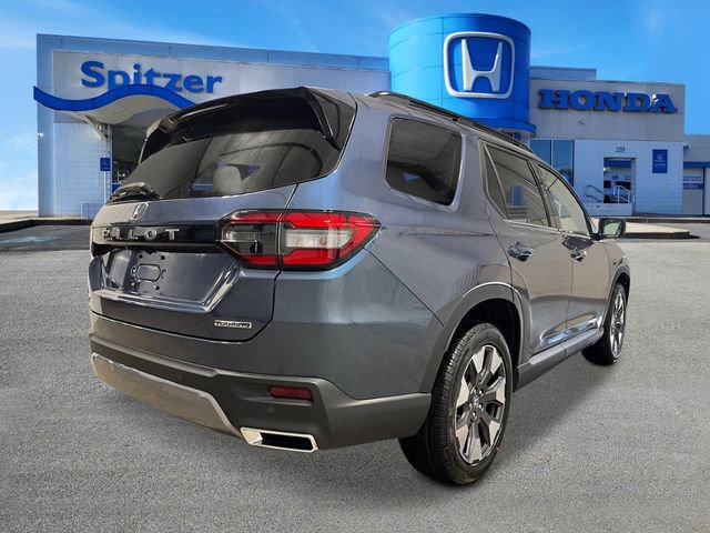 New 2026 Honda Pilot Touring image 3