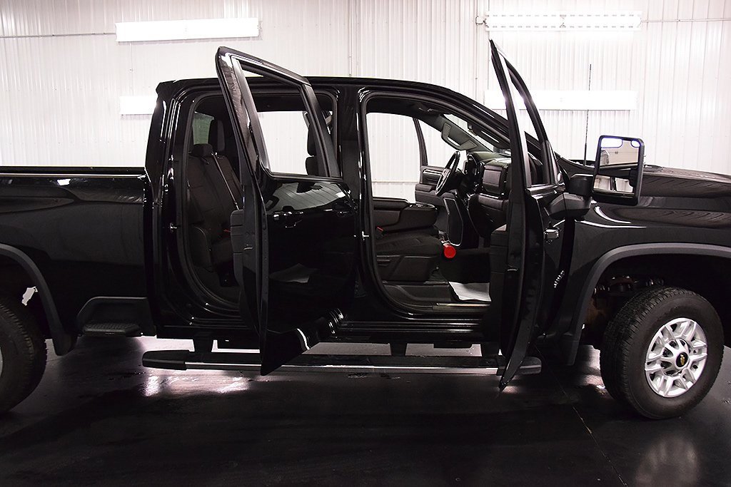 Used 2025 Chevrolet Silverado 2500 LT w/ Convenience Package image 26