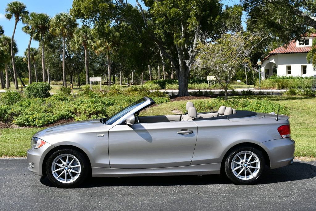 Used 2011 BMW 128i Convertible image 29
