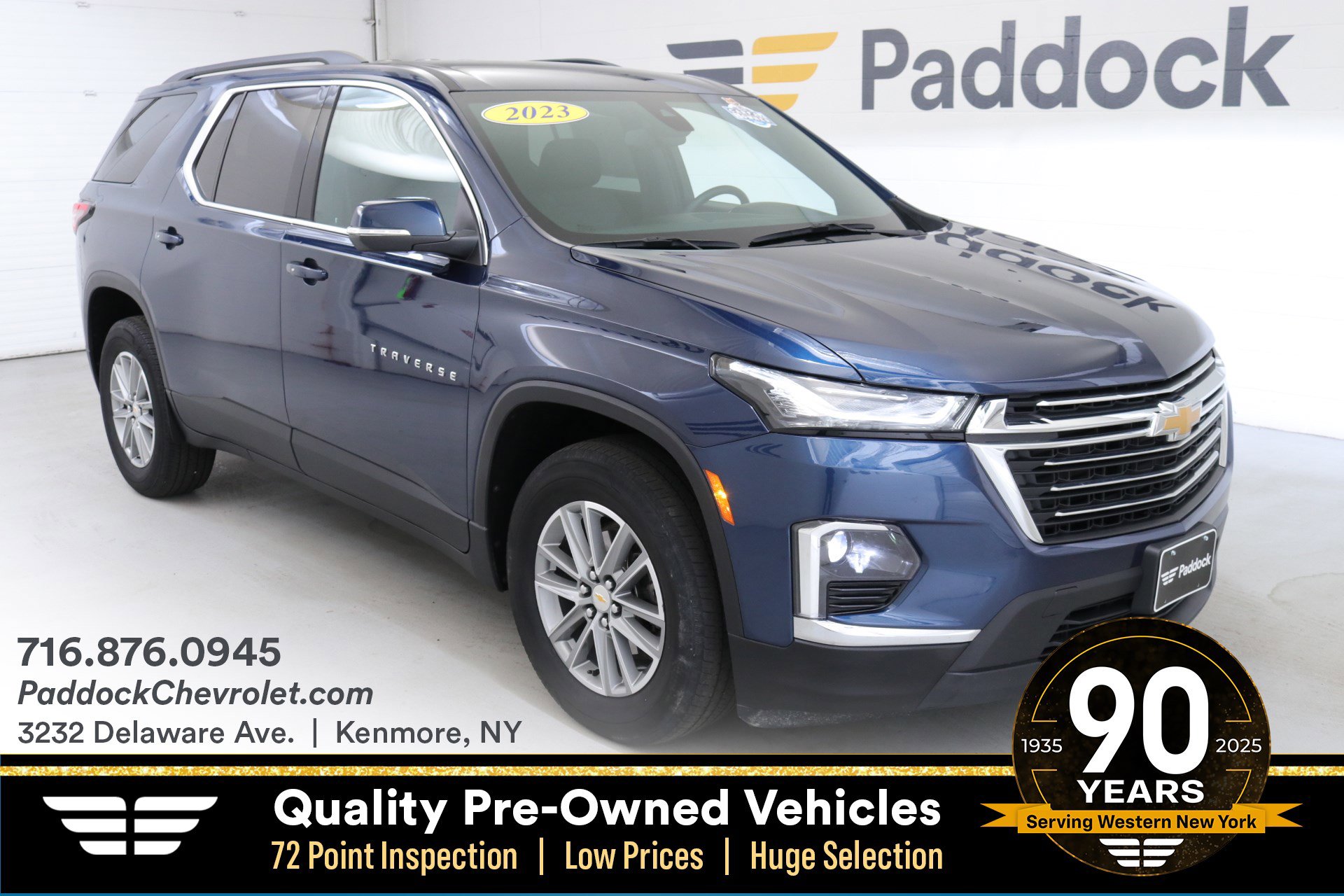 Used 2023 Chevrolet Traverse LT image 1