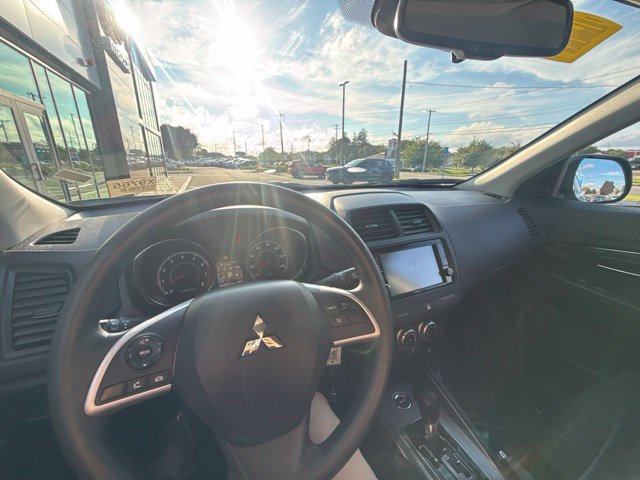 Used 2024 Mitsubishi Outlander Sport ES AWD/4WD image 23
