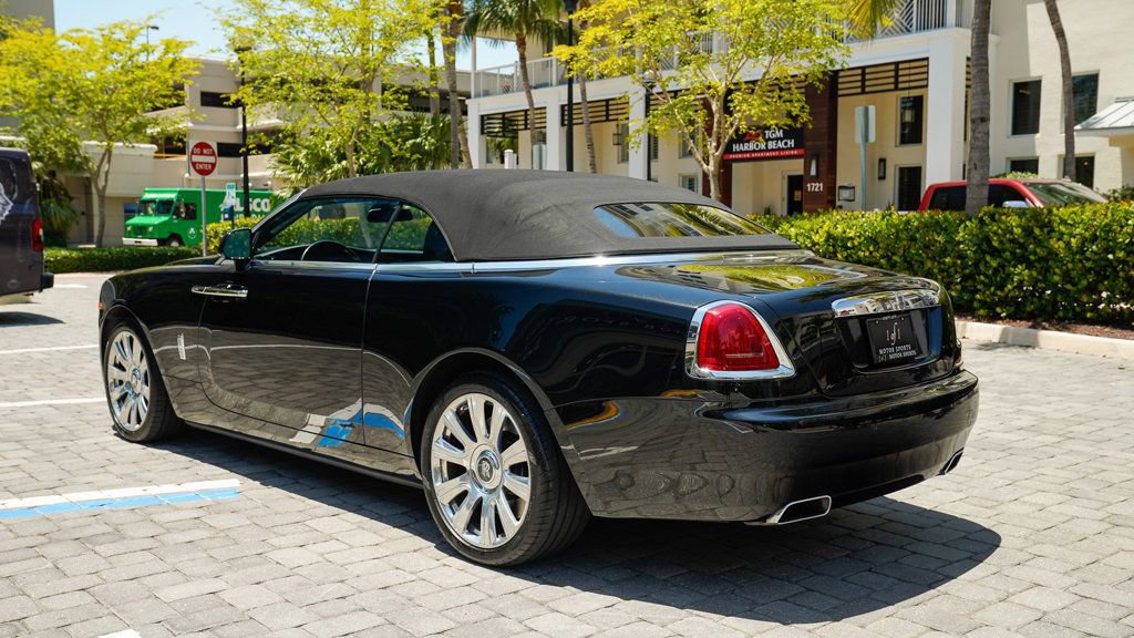 Used 2016 Rolls-Royce Dawn image 15