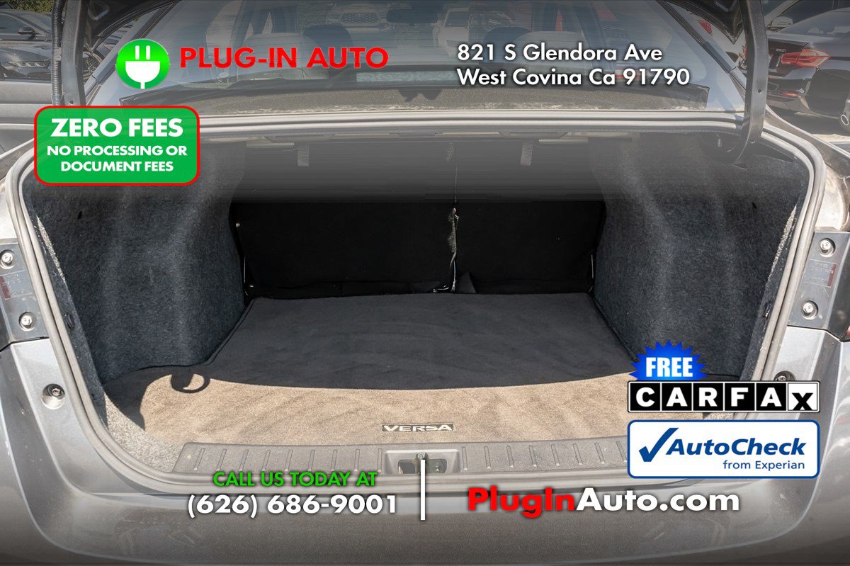 Used 2024 Nissan Versa SV w/ Trunk Package FWD image 11