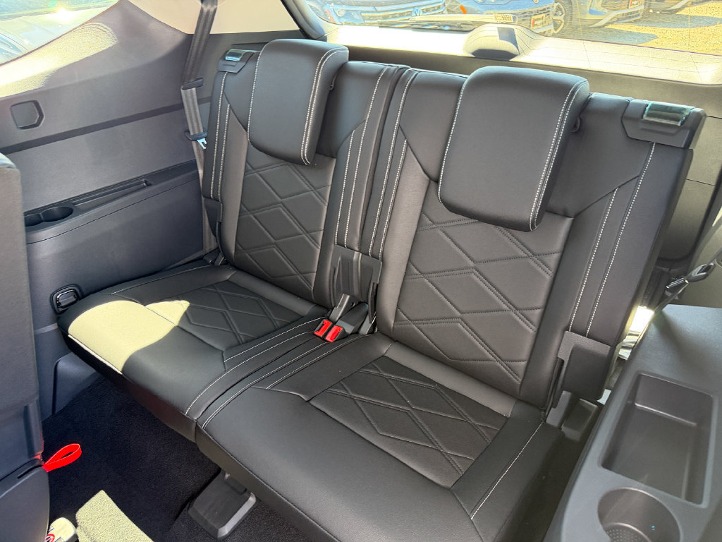 New 2026 Volkswagen Atlas SE FWD image 24