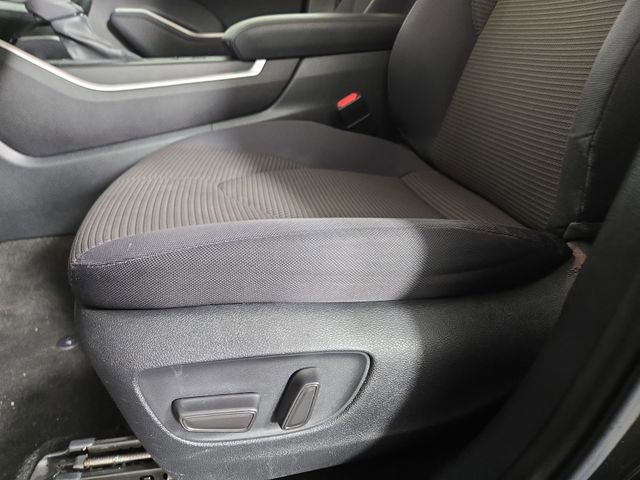 Used 2023 Toyota Highlander LE image 31