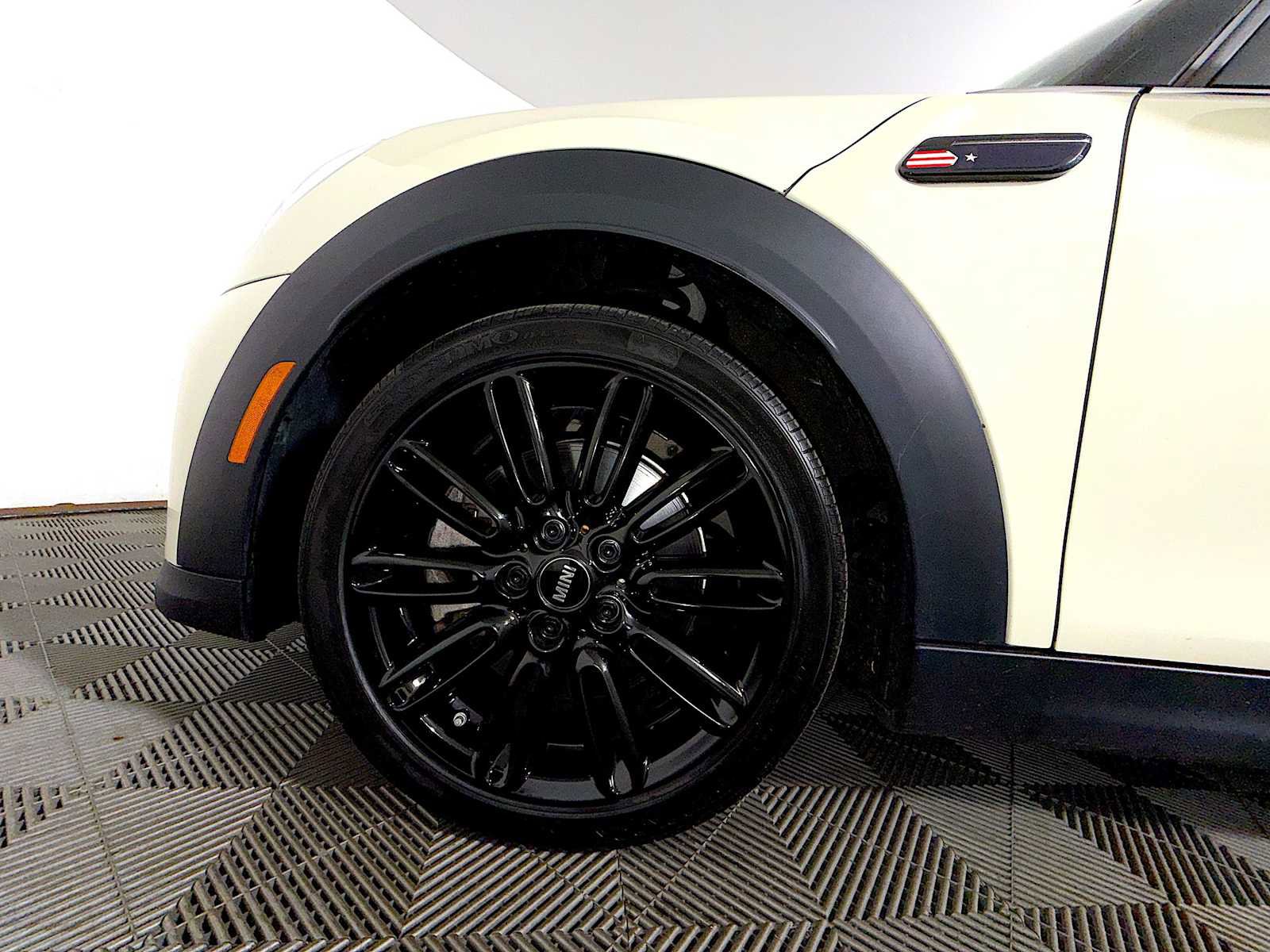 Used 2023 MINI Cooper S image 8