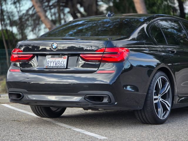 Used 2018 BMW 740i RWD image 9