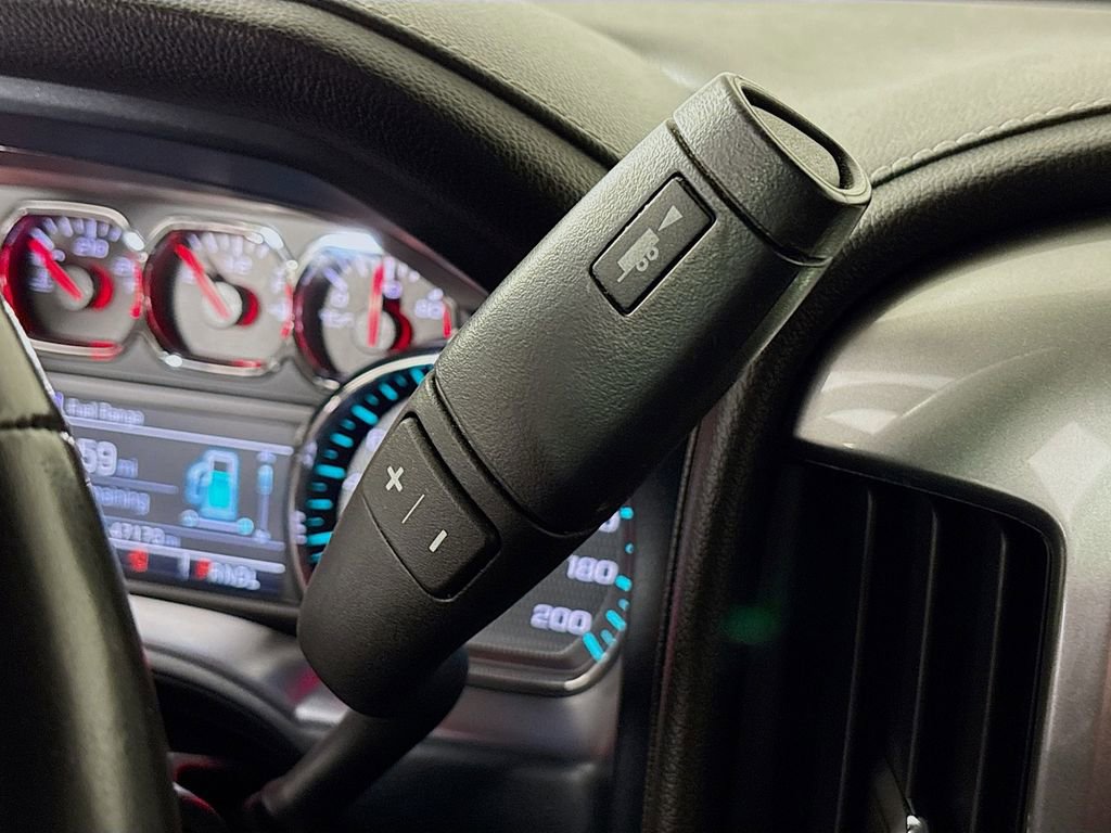 Used 2018 Chevrolet Silverado 1500 LTZ Z71 w/ Redline Edition AWD/4WD image 19