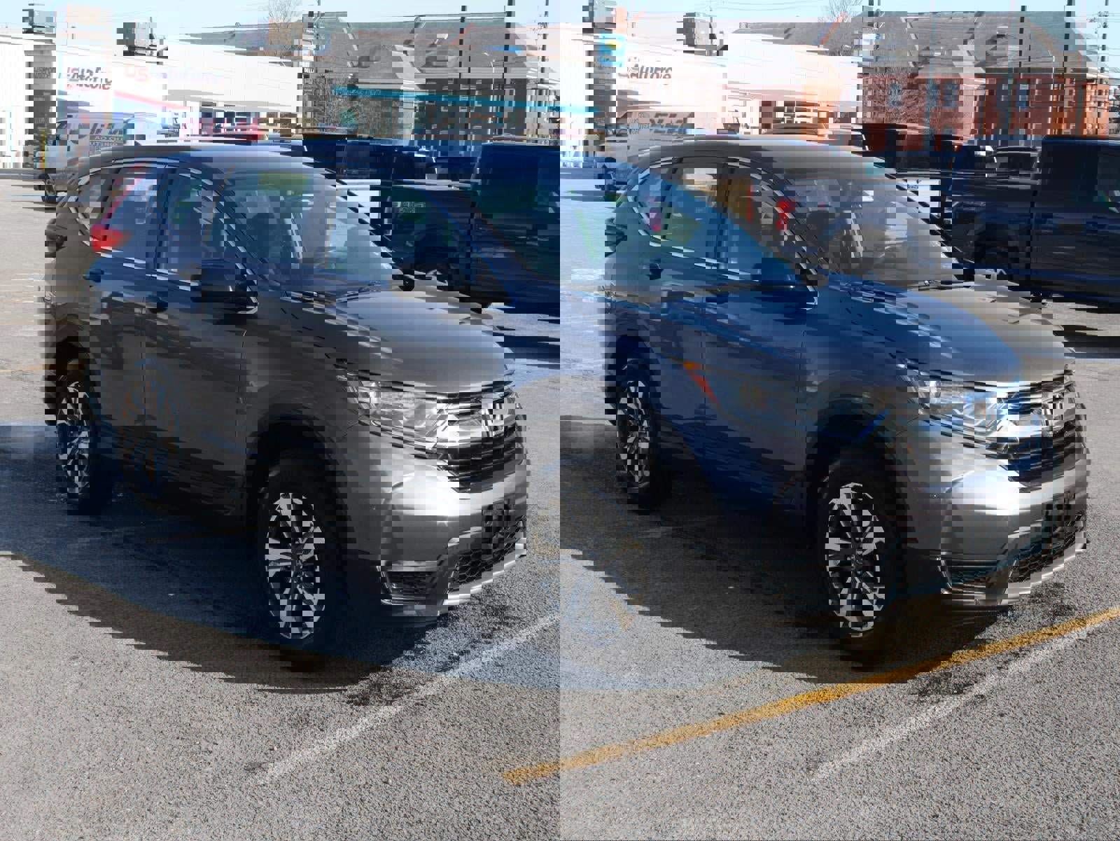 Used 2018 Honda CR-V LX image 3