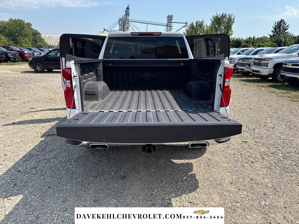 Used 2022 Chevrolet Silverado 1500 LTZ w/ LTZ Premium Package AWD/4WD image 31