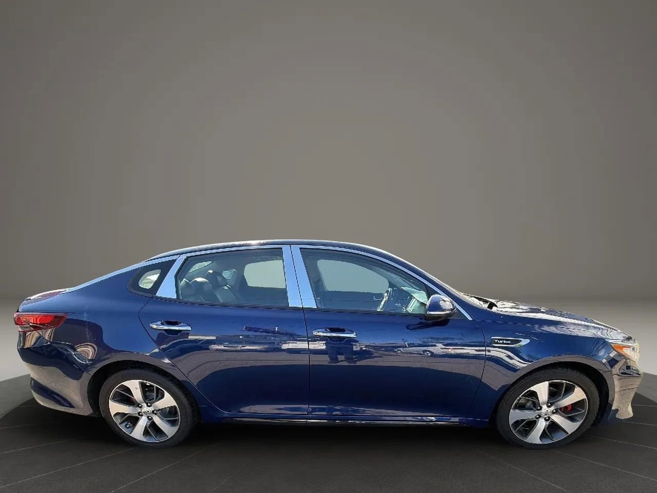Used 2018 Kia Optima SX FWD image 4